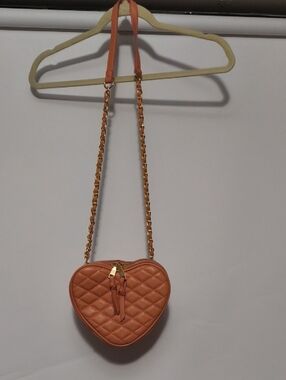 MMS Design Studio Quilted Heart Crossbody in Peach-Orange with Gold Chain